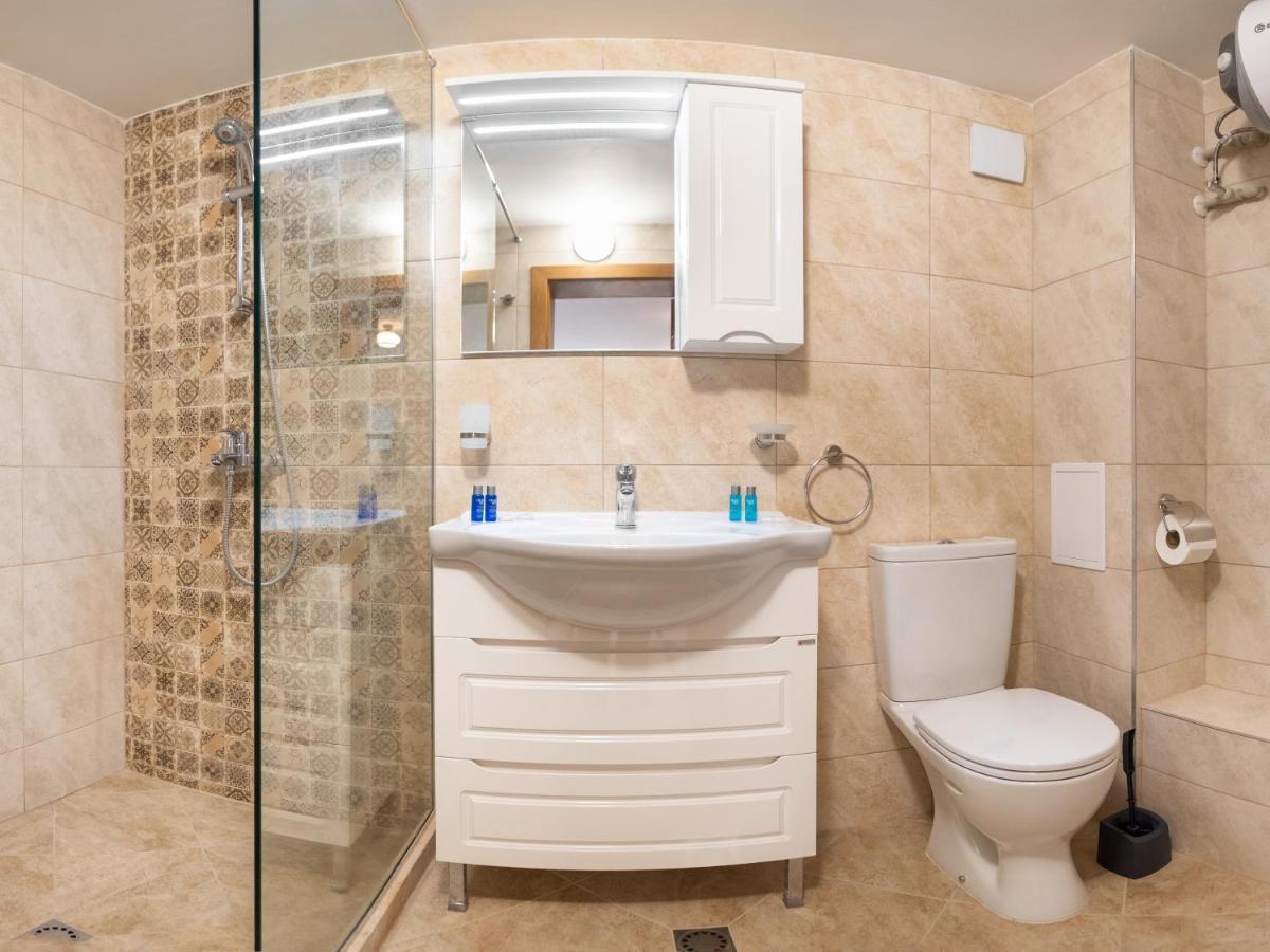 Deluxe And Central Garden Apartment Варна Екстериор снимка