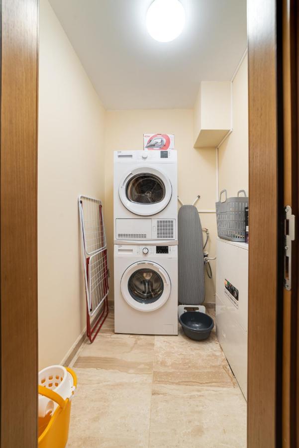 Deluxe And Central Garden Apartment Варна Екстериор снимка